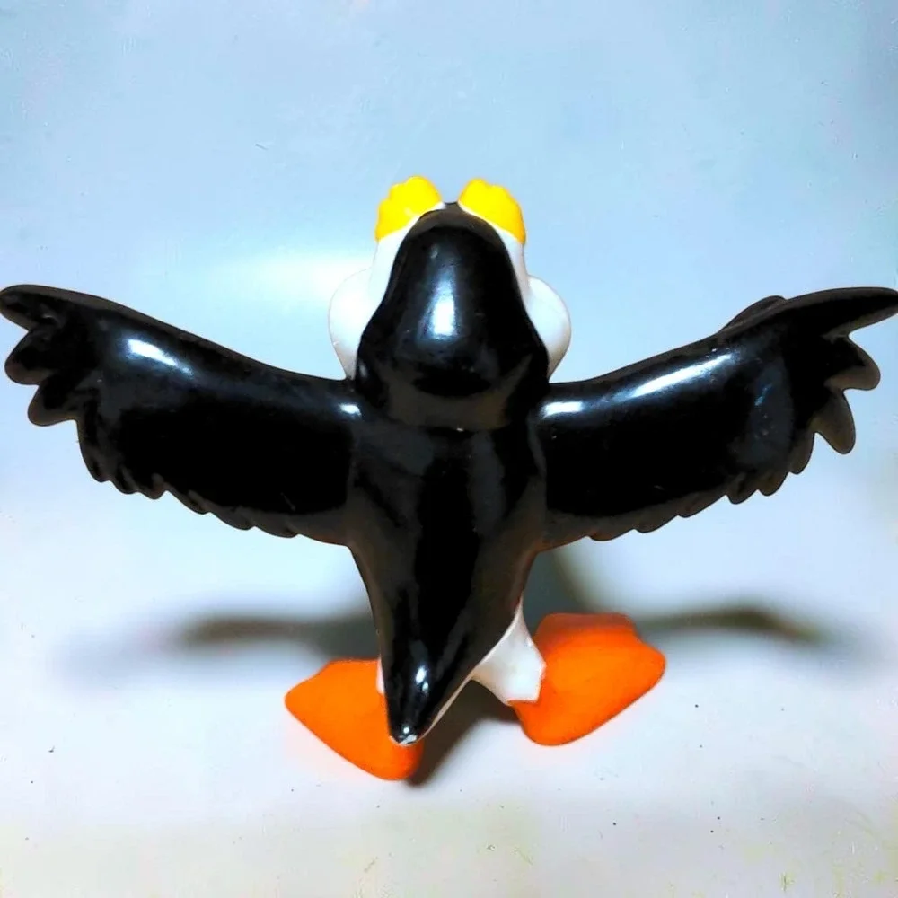 VTG 1994 The Swan Princess Puffin PVC Figure IVCO Bird Toy Movie Collectible